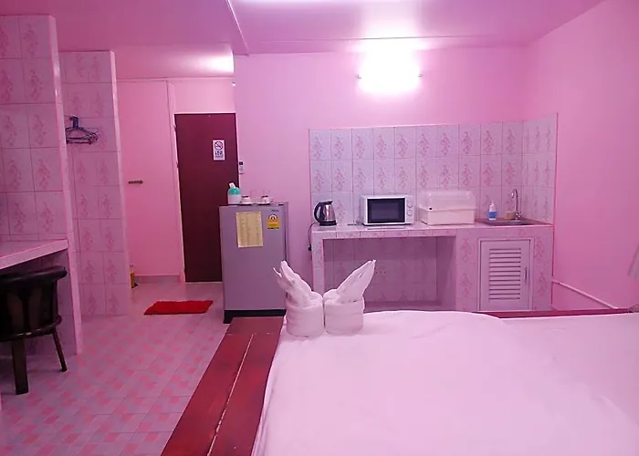 ホテル Khunmaiplace